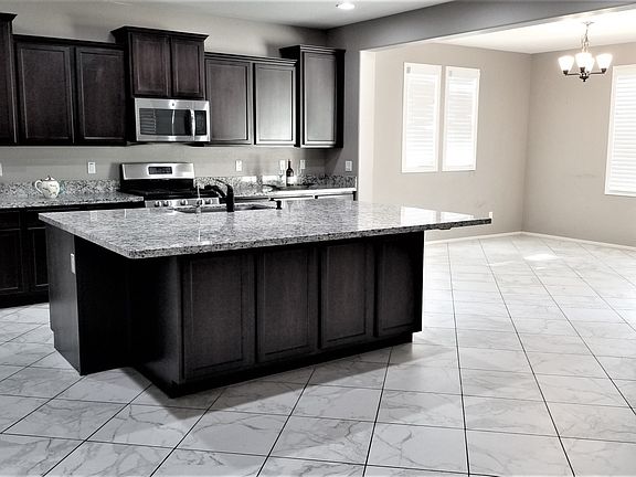 Kitchen & Dining Room