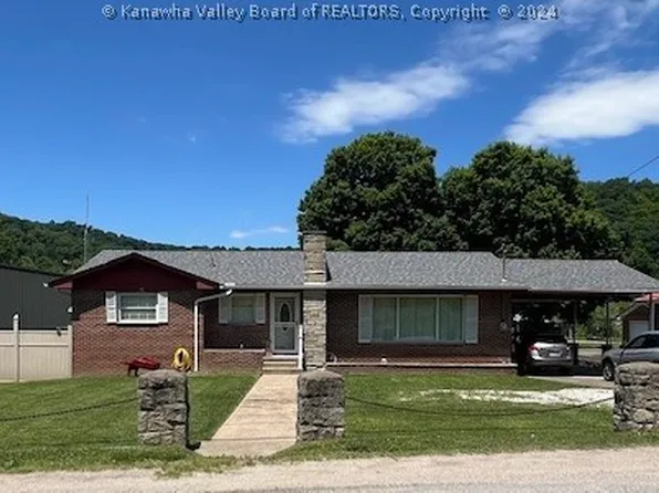 60 N Pinch Rd, Elkview, WV 25071