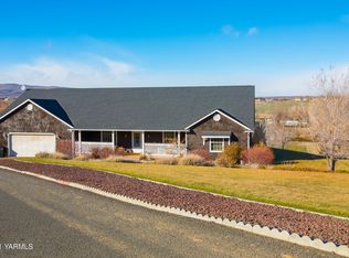 11401 Flintstone Rd, Yakima, WA 98908
