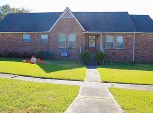 102 N Dogwood Ave, Collins, MS 39428