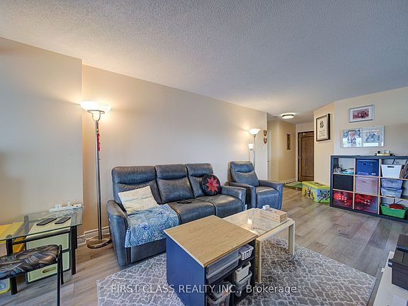 5th image of 330 Alton Towers Cir #1112