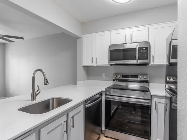 Waterhouse Place Apartment Homes