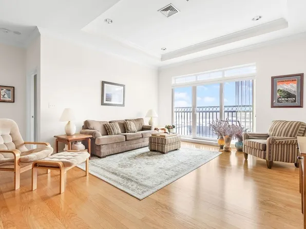 500 Union St #5404, Westborough, MA 01581