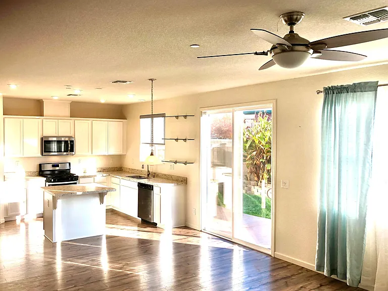 6154 Mehrten Cir — Photo 2