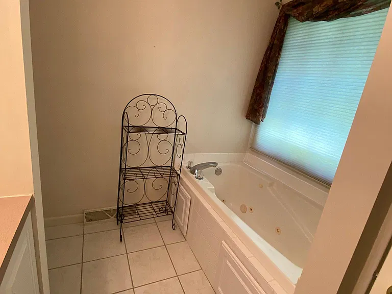 123 Cobblestone Cir — Photo 11