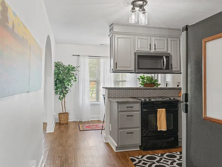 Well designed kitchen for those days you want to prepare a meal at home.