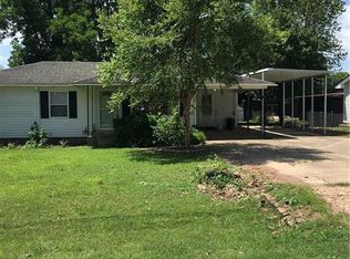 907 F St, Barling, AR 72923