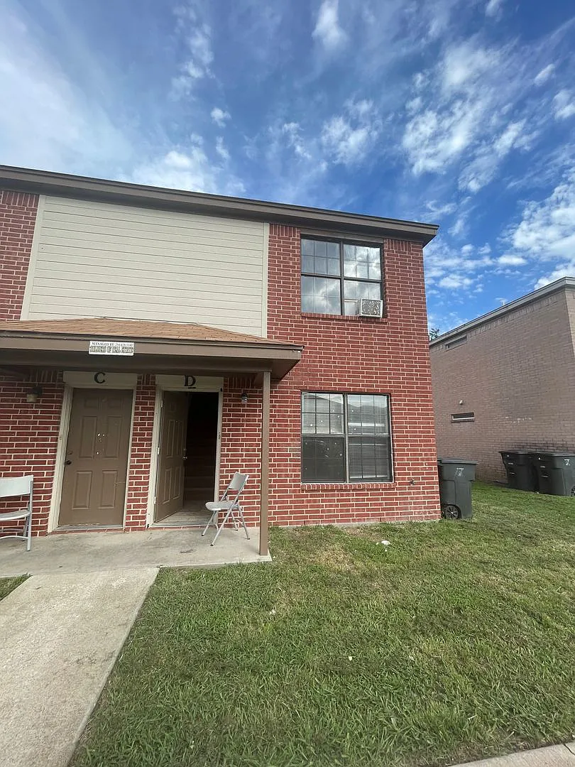 3404 Barcelona Drive — Photo 3