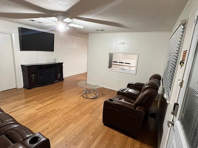 9410 Vienna Ave — Photo 14