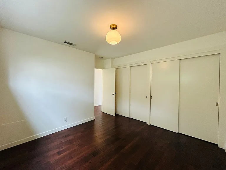 4137 Lafayette Pl — Photo 5