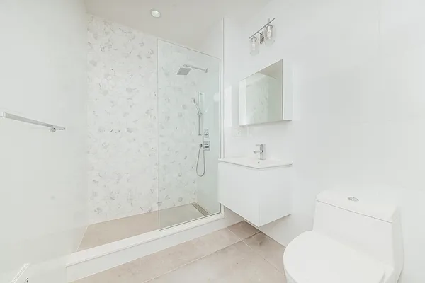 Rented by Nooklyn NYC LLC | media 27