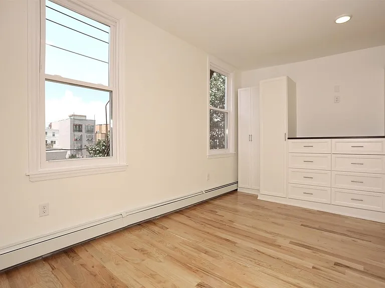 413 Jefferson St #3 — Photo 31
