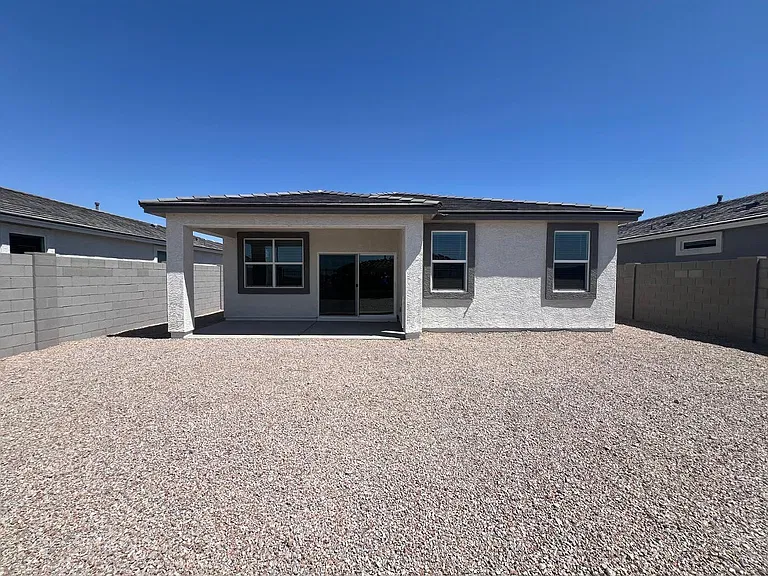 15645 W Desert Hollow Dr — Photo 18