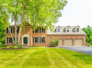 3210 Opengate Rd, Crystal Lake, IL 60012