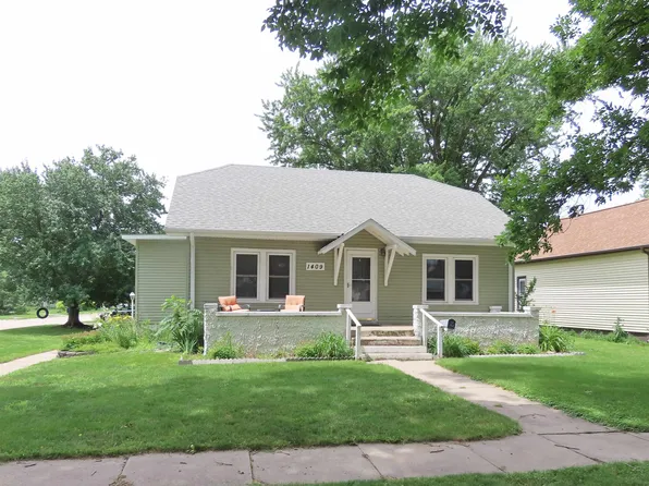 1409 N 6th St, David City, NE 68632