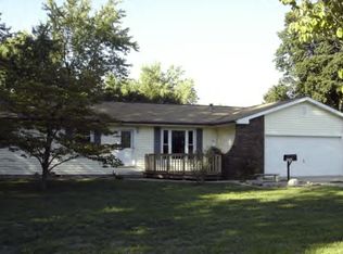 1232 W Pershing Rd, Decatur, IL 62526