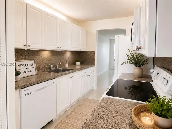 13000 SW 15th Ct APT 209U, Hollywood, FL 33027