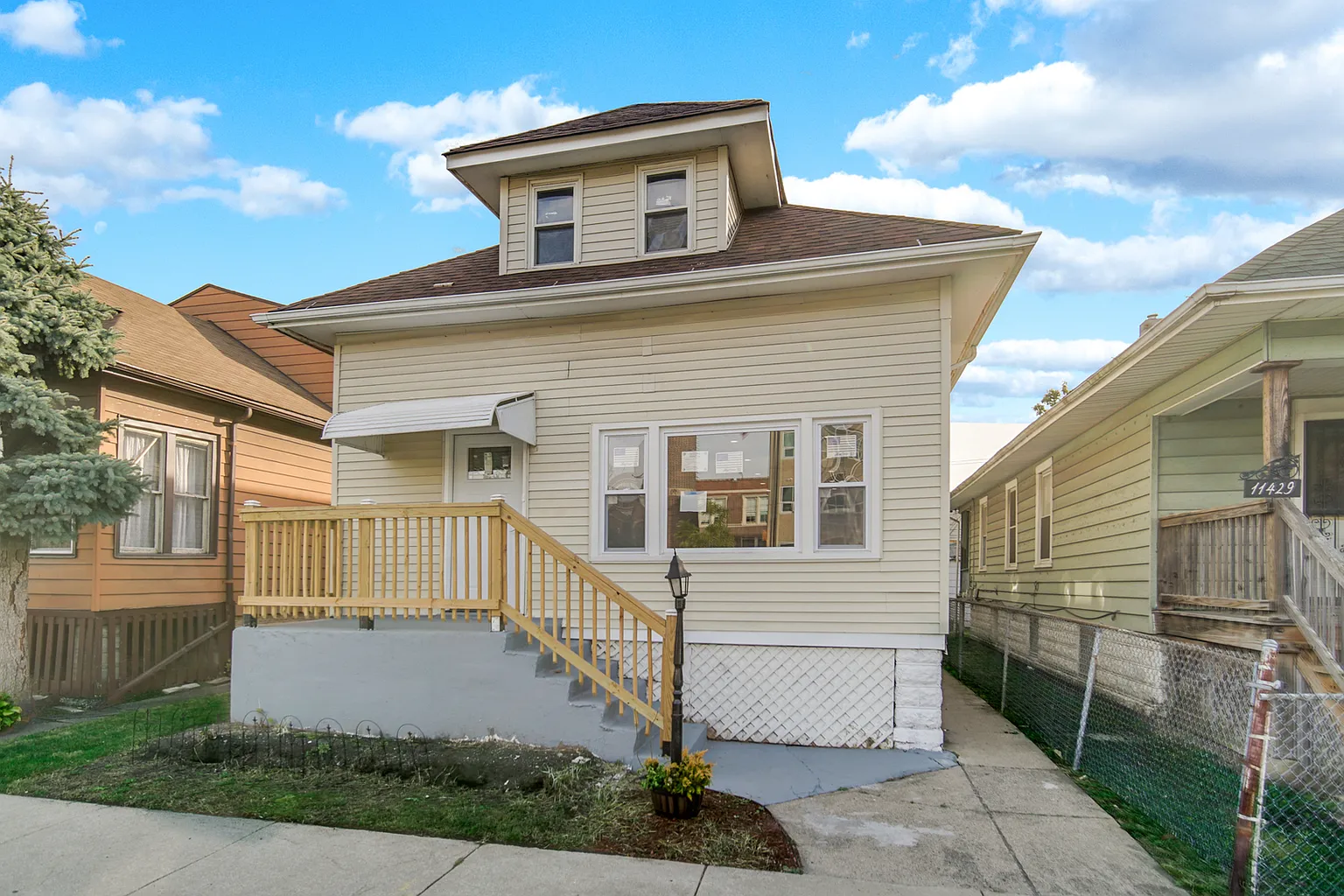 11427 S Stewart Ave photo 1