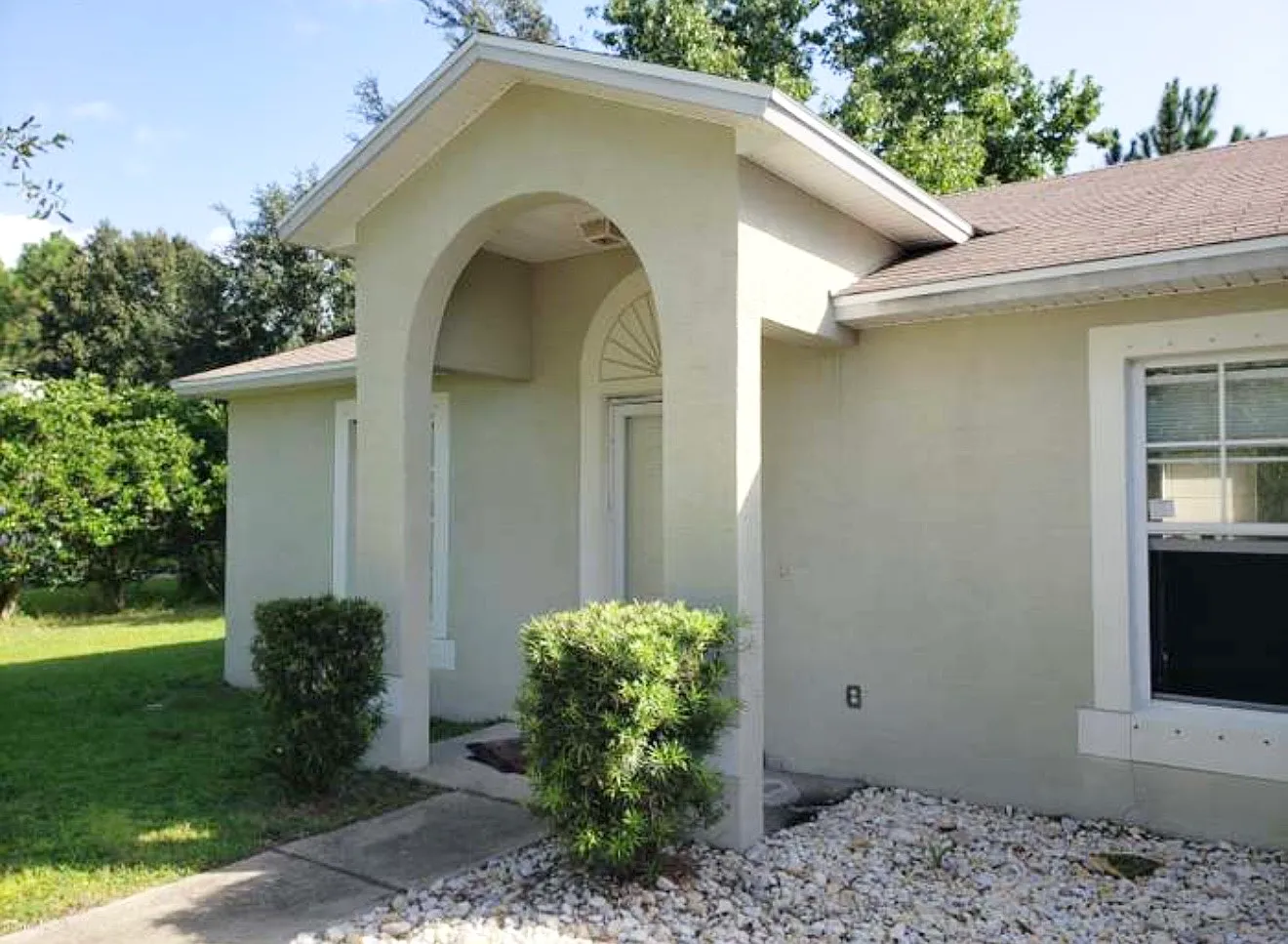 26 Lansing Ln — Photo 2
