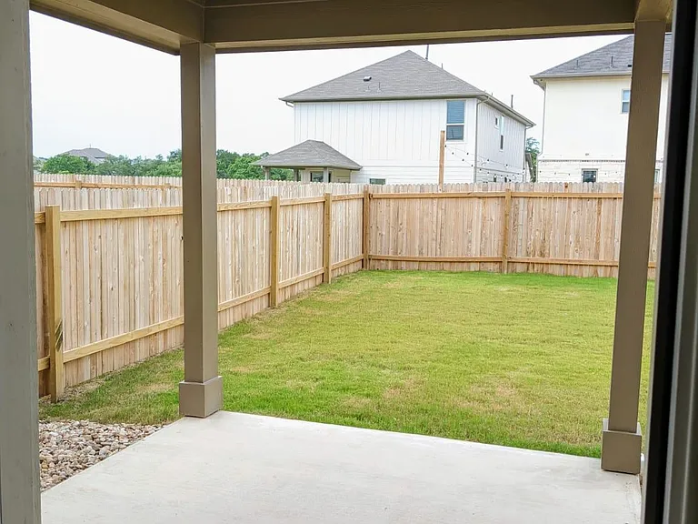 112 Manassas Dr — Photo 14