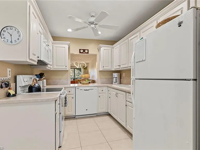 1055 Forest Lakes Dr #E209 — Photo 4