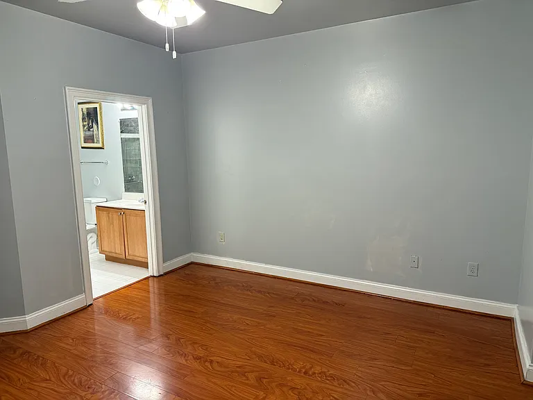 2712 Gresham Way #103 — Photo 13