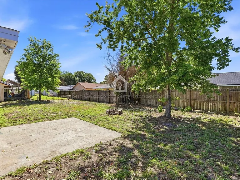 7326 Wethersfield Dr — Photo 29
