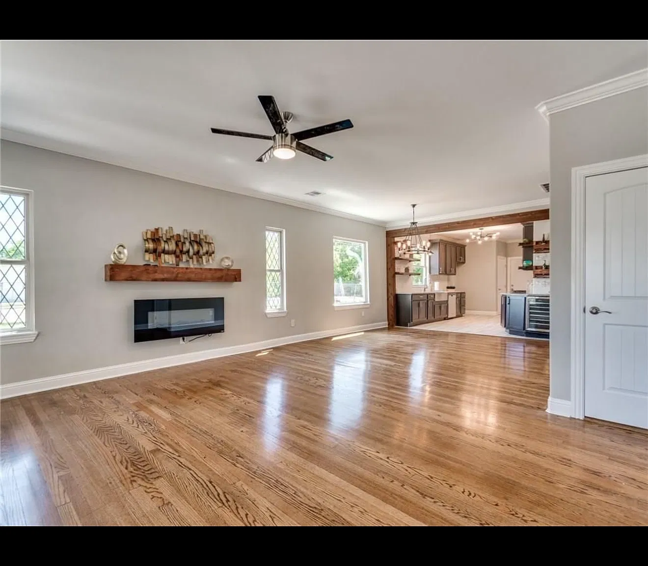 3 bed, 1517 sqft, $1,700 — Photo 2