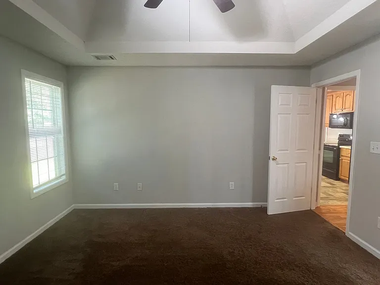 103 Reese Dr — Photo 13