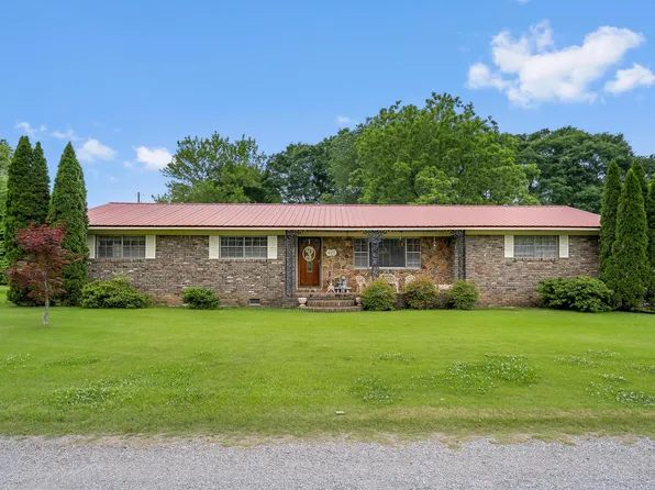 825 3rd St NE, Carbon Hill, AL 35549