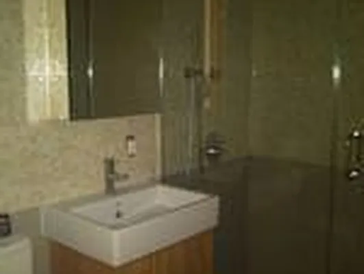 Rented by Singleton Realty | media 25