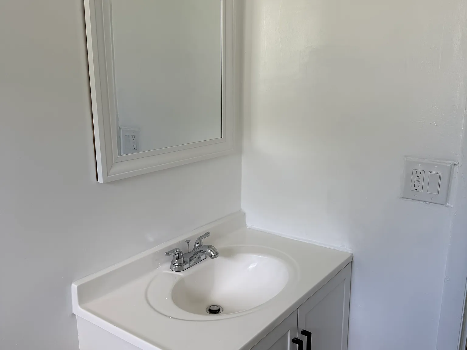 Studio, 350 sqft, $1,300 — Photo 4