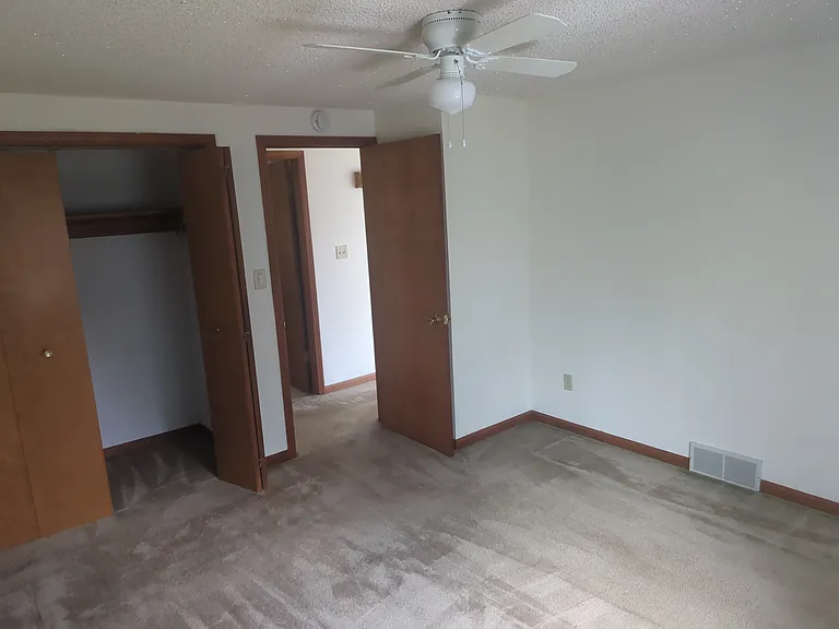 131 Norfred Dr — Photo 6