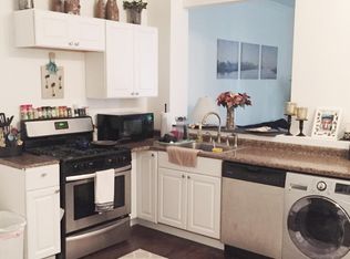 2905 N Mildred Ave #101, Chicago, IL 60657