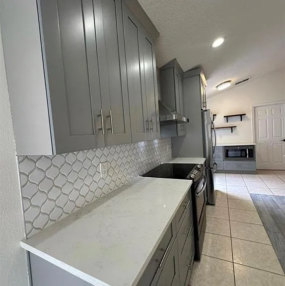 10707 Flycast Cir — Photo 19