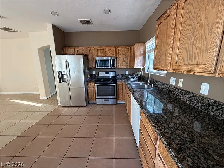 9196 Grand Sunburst Ct — Photo 6