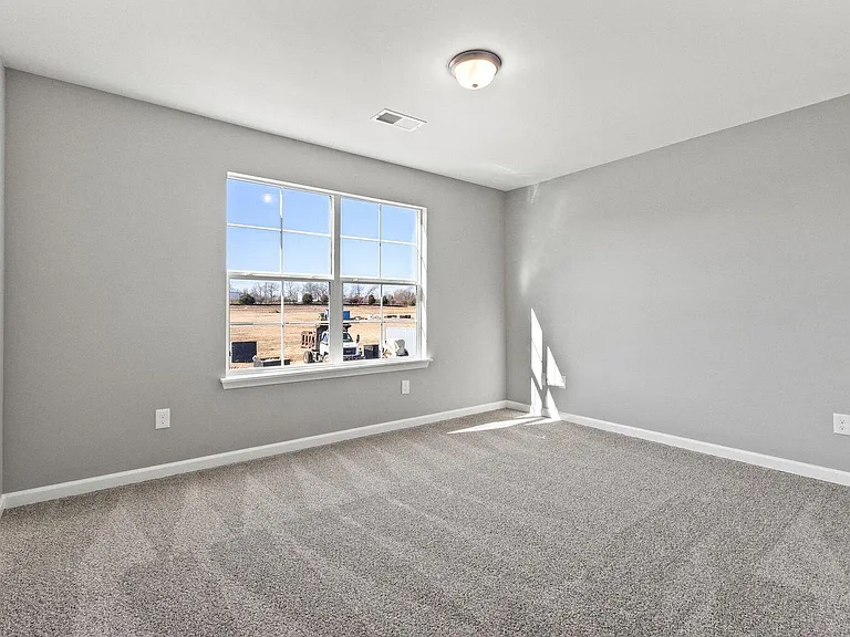186 Oxford Landing Dr — Photo 15