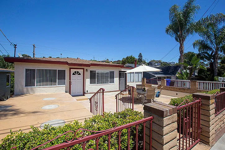 3536 Wawona Dr