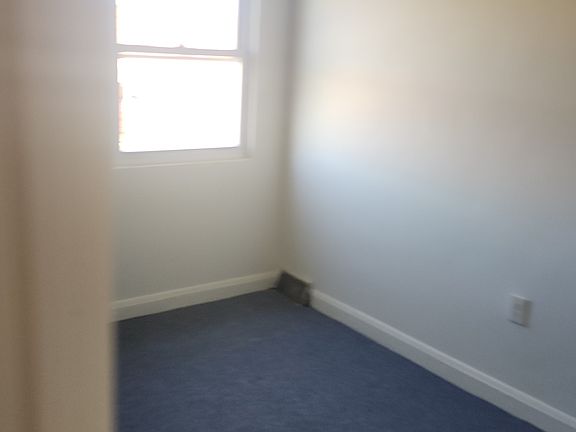 2nd image of 4144 Fallstaff Rd