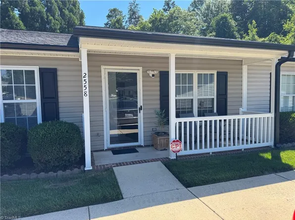 2558 Ambassador Ct, High Point, NC 27265