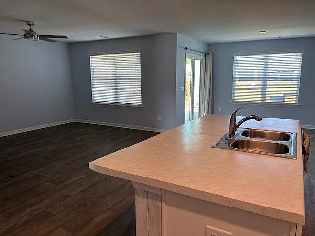 332 Cleat Dr — Photo 8