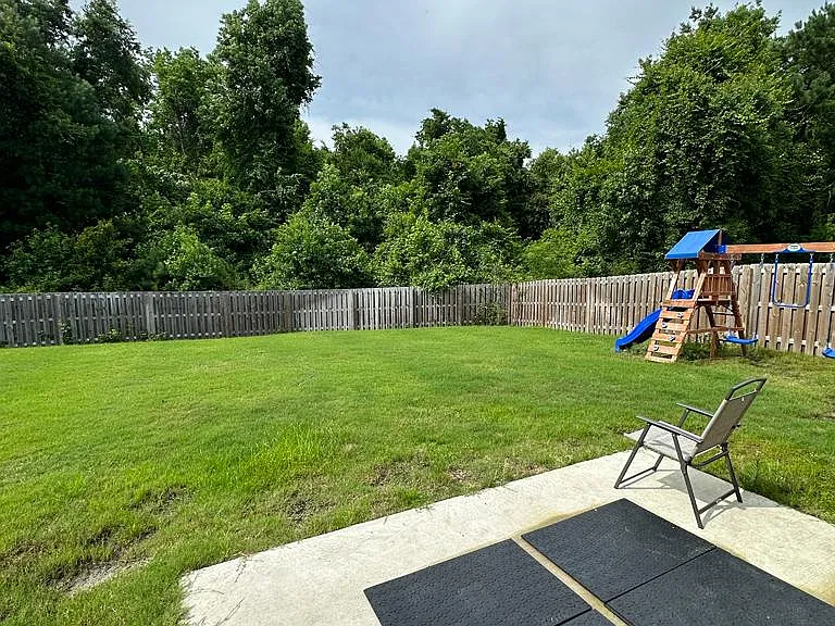 673 Fairview Cir — Photo 20