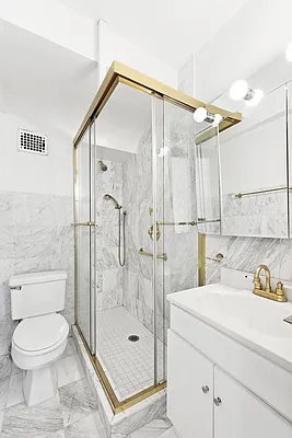 Sold by William Raveis Real Estate | media 4