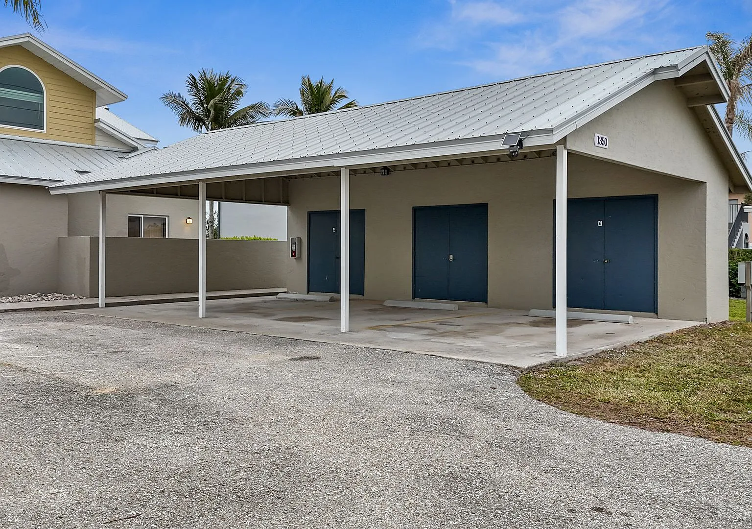 1350 Rio De Janeiro Ave — Photo 2