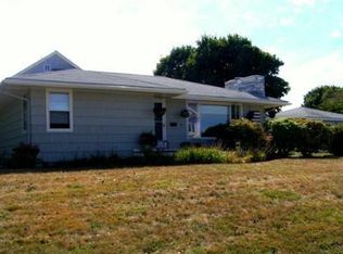 63 Clifton Ave, Hull, MA 02045