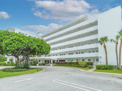 33 Ocean Avenue, Riviera Beach, FL, 33404