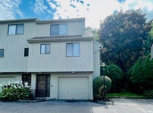 182 Concord Ct UNIT 182, Beacon Falls, CT 06403