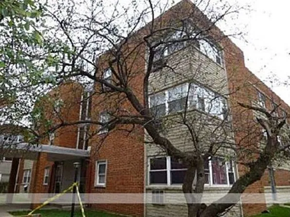 2411 W Balmoral Ave APT 2B, Chicago, IL 60625