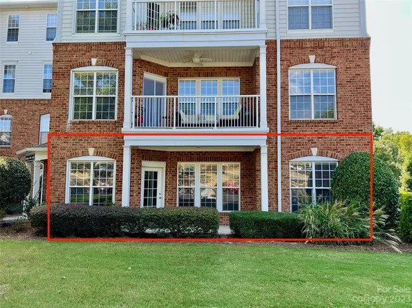 14604 Via Sorrento Dr, Charlotte, NC 28277
