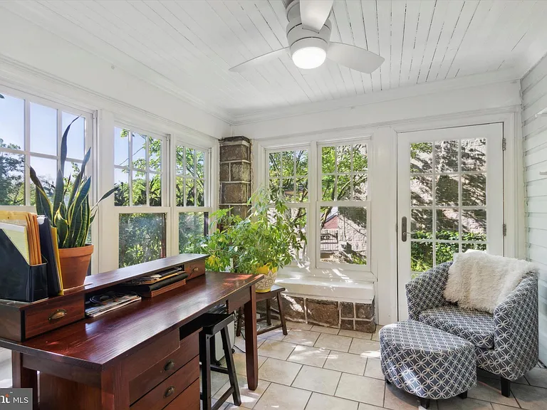 626 Lakeside Ave — Photo 5